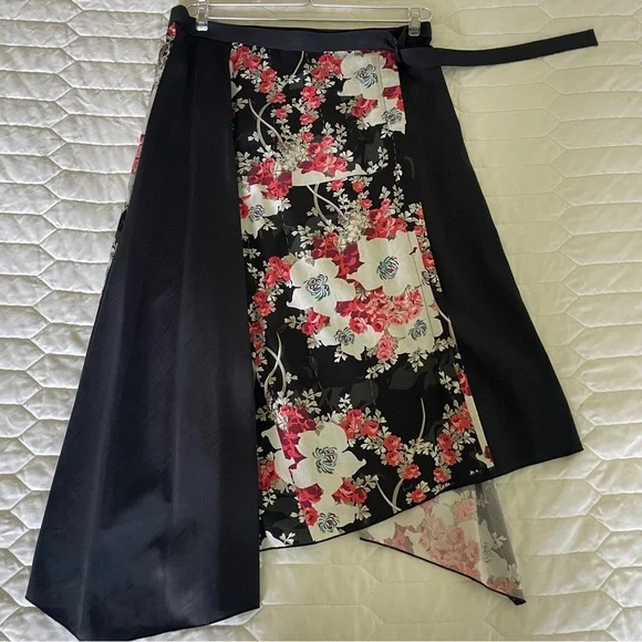 Rag & Bone Black Red Floral Liv Asymmetric Wrap Skirt Size 4 - Picture 3 of 8